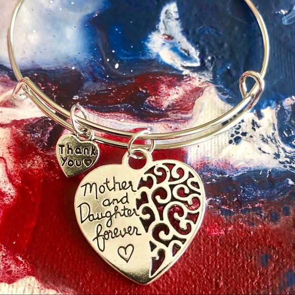 Mother Daughter Carved Heart Adjustable Bracelet - Picture 2 of 8